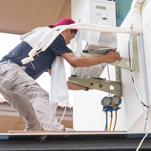 el costo de la instalación de aire acondicionado en tu hogar depende del tamaño del equipo y la complejidad de la instalación